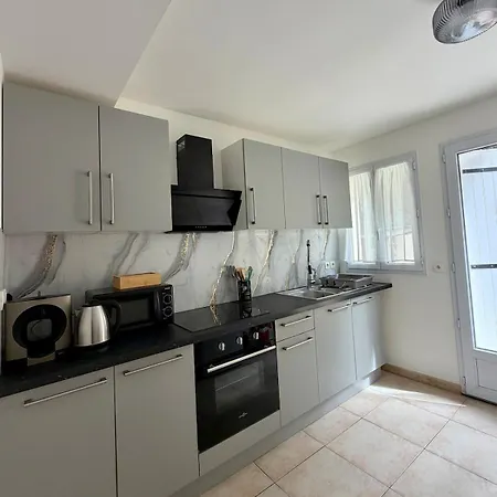 Apartment Spacious Duplex For 6 People, Parc Asterix, Cdg *